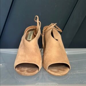 Steve Madden Tan Suede Mules Versatile Slip-On